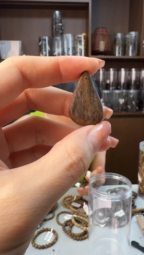 沉香碎屑沉香白奇牌静静沉香甄选多样性发一