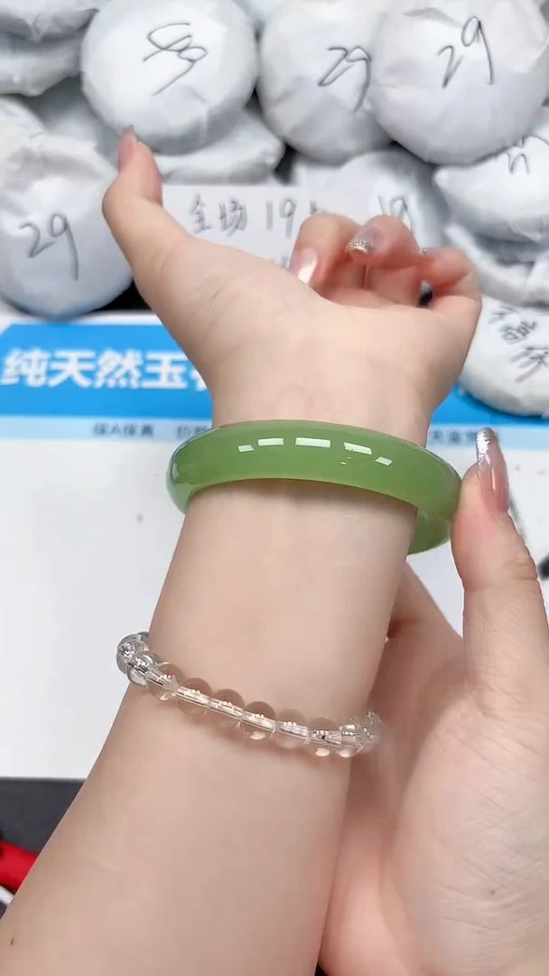 未镶嵌手镯石英质玉79/6263