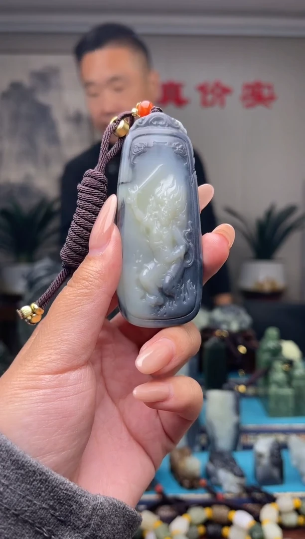 未镶嵌和田玉挂件1