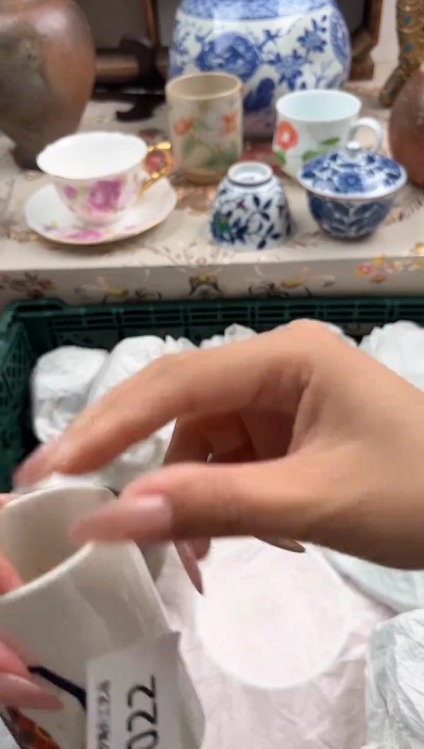 瓷片洛**限E         022