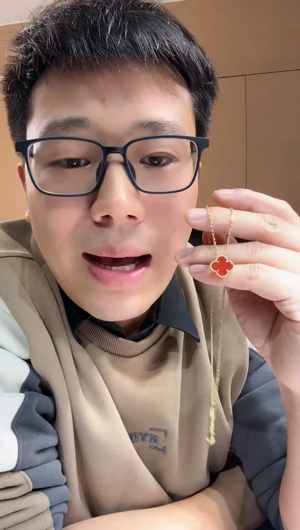 【闪购商品】玛瑙/玉髓套链18K金镶嵌红色k黄，四叶草套链GHJ  25版