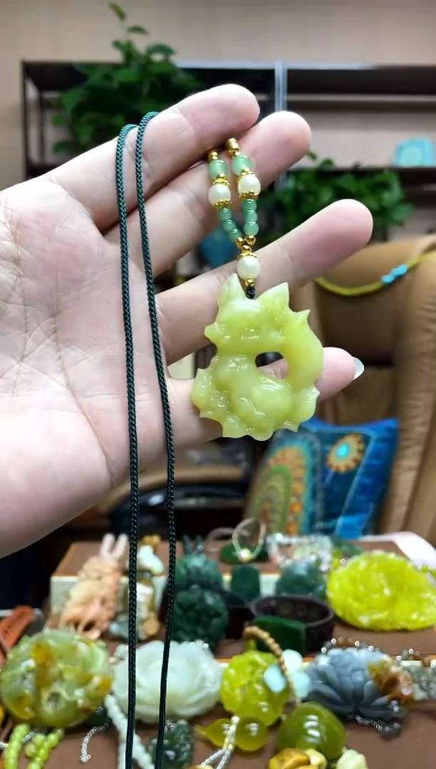 未镶嵌岫玉吊坠·6