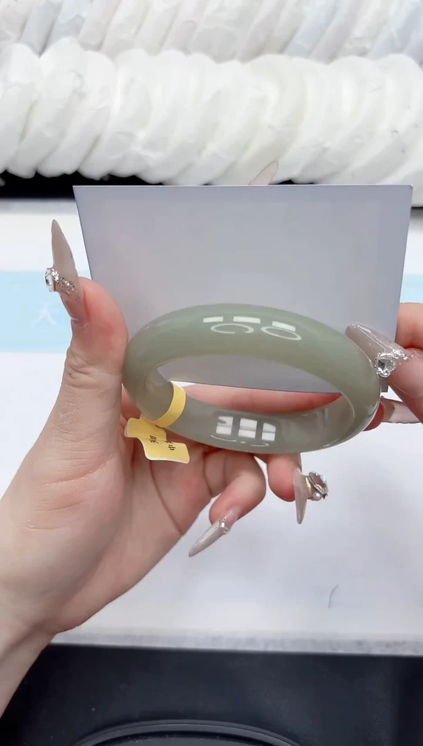 石英质玉手镯未镶嵌102-56