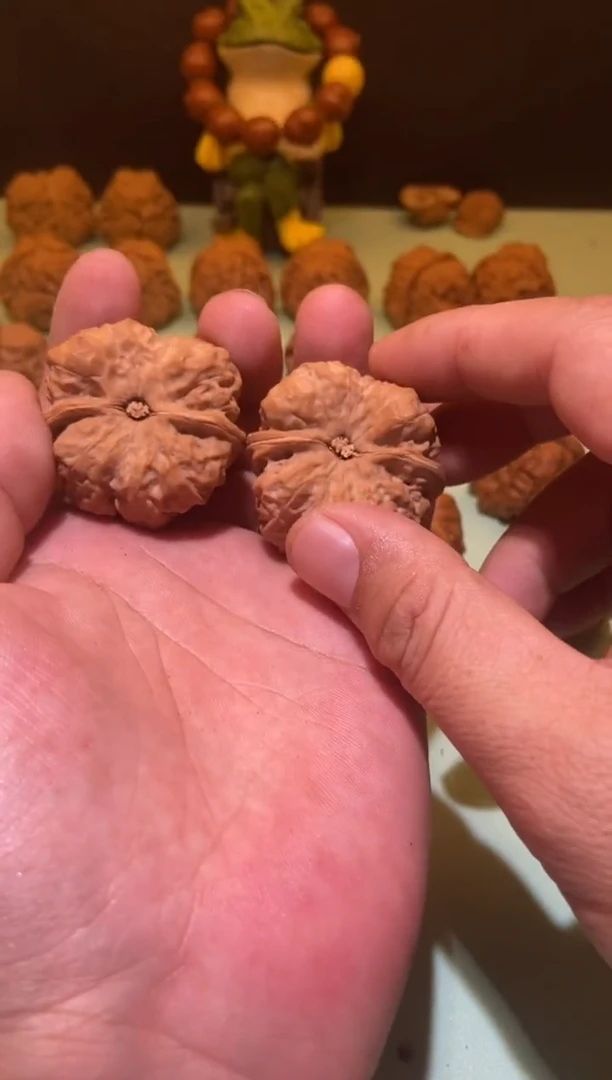 【闪购商品】文玩核桃吊坠山海核饰蛤蟆头43  332