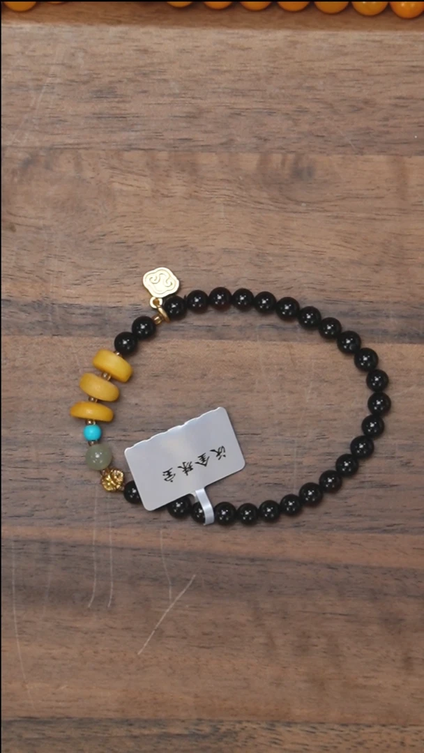 未镶嵌琥珀珠宝奇石