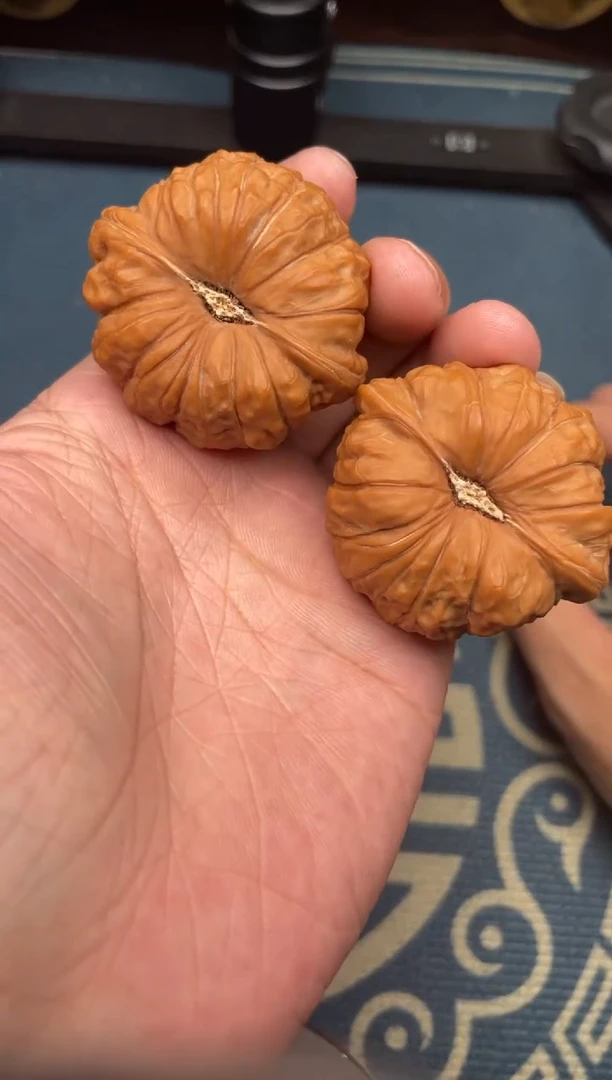 文玩核桃吊坠南瓜墩全品44+