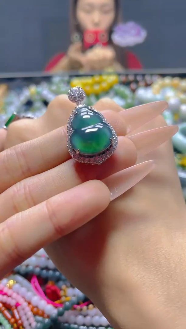 颈饰未镶嵌翡翠/S/翡翠A货，一件也是批发价