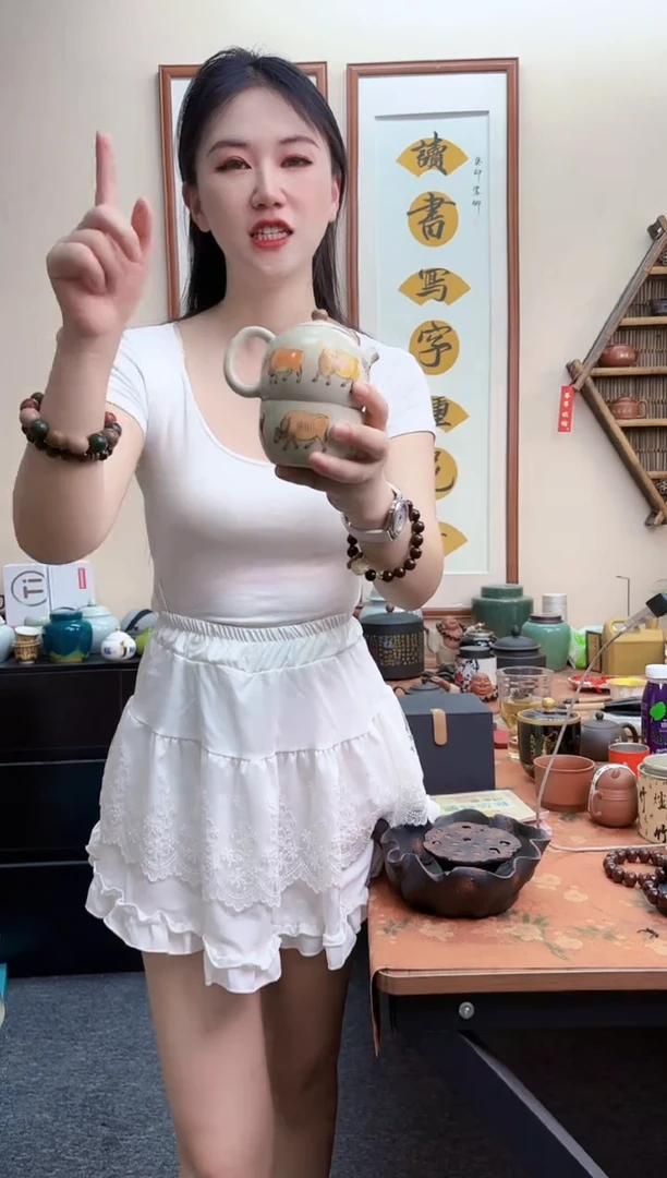 五牛图汝窑龙丹茶壶+茶杯