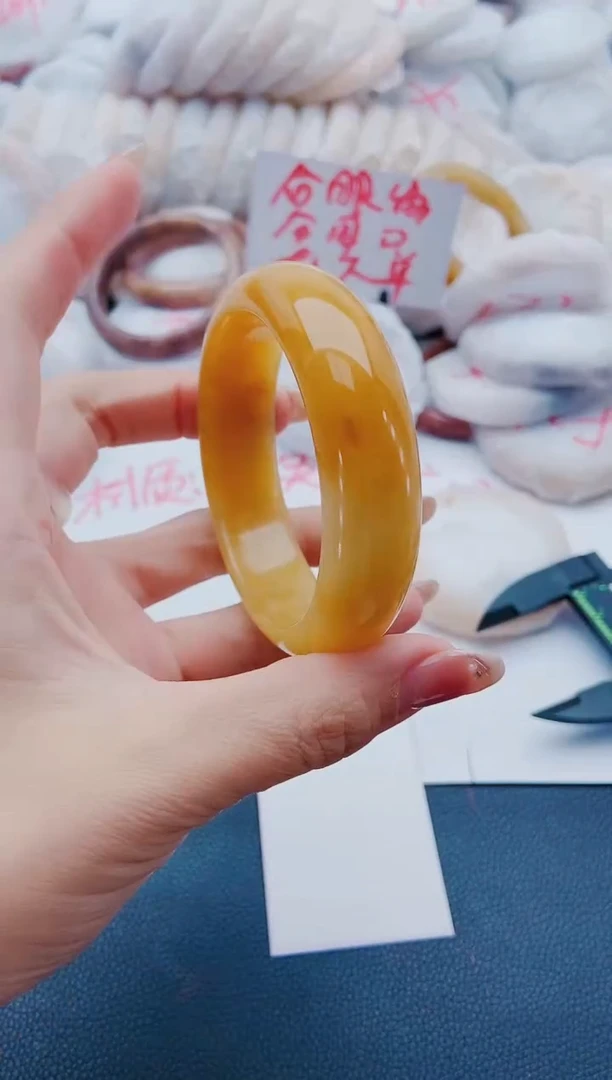 未镶嵌手镯石英质玉H132-59-60