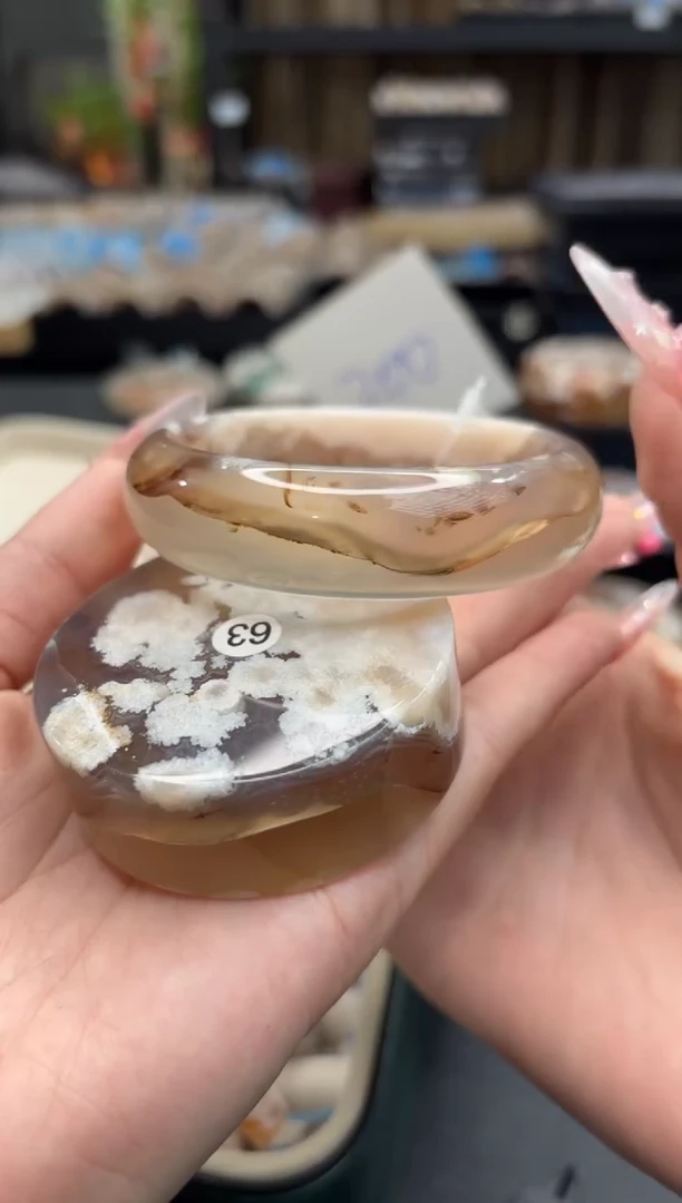 未镶嵌手镯石英质玉95(63圈赠送镯心)