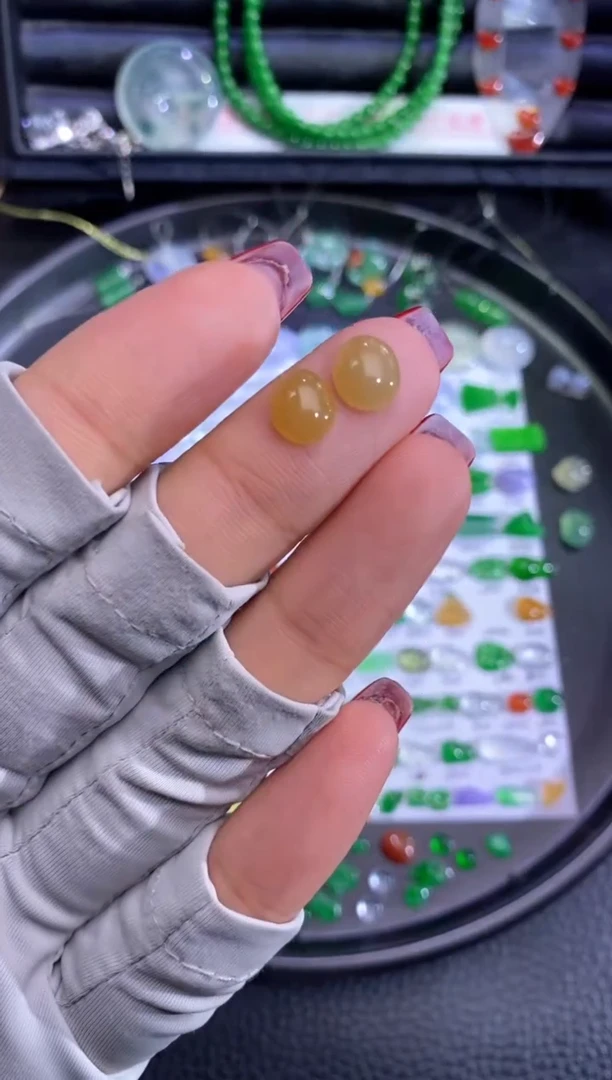 未镶嵌挂件翡翠蛋