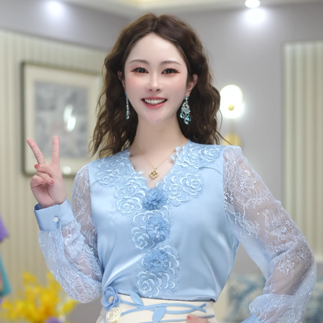 米娅 春季新款气质轻奢蓝色衬衫感镂空设计出游衬衣女 DY5630