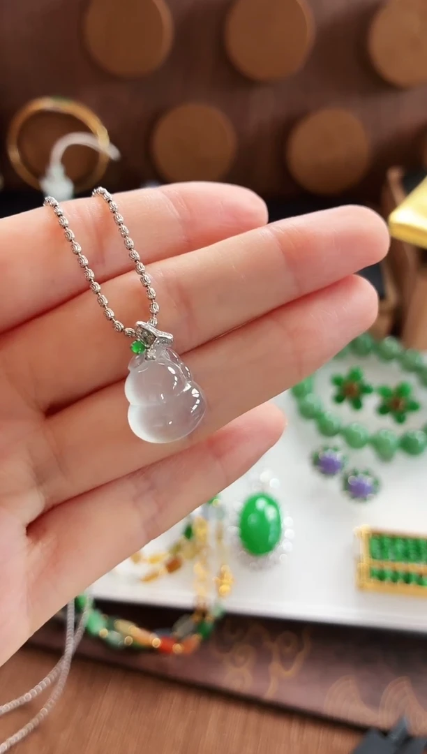 翡翠18K金镶嵌吊坠(不含链)吊坠