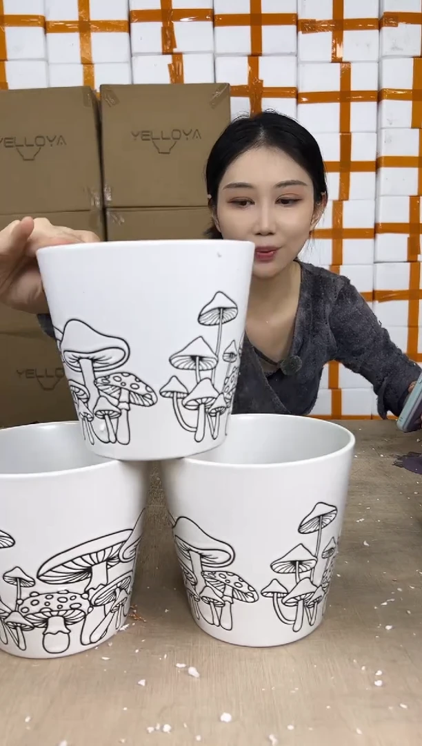 小蘑菇白三个15x14