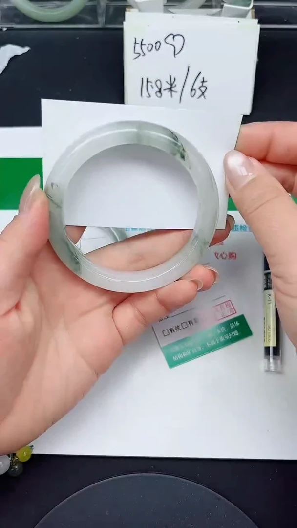 未镶嵌手镯石英质玉158-60/61