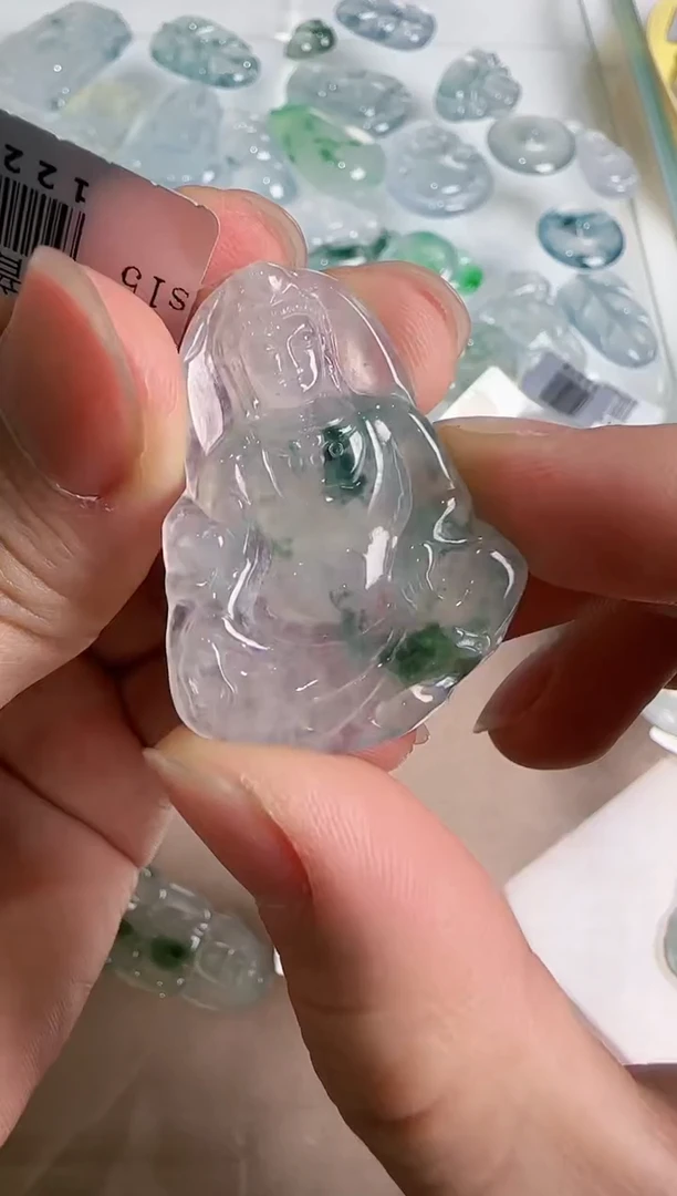 【闪购商品】翡翠吊坠(不含链)未镶嵌··