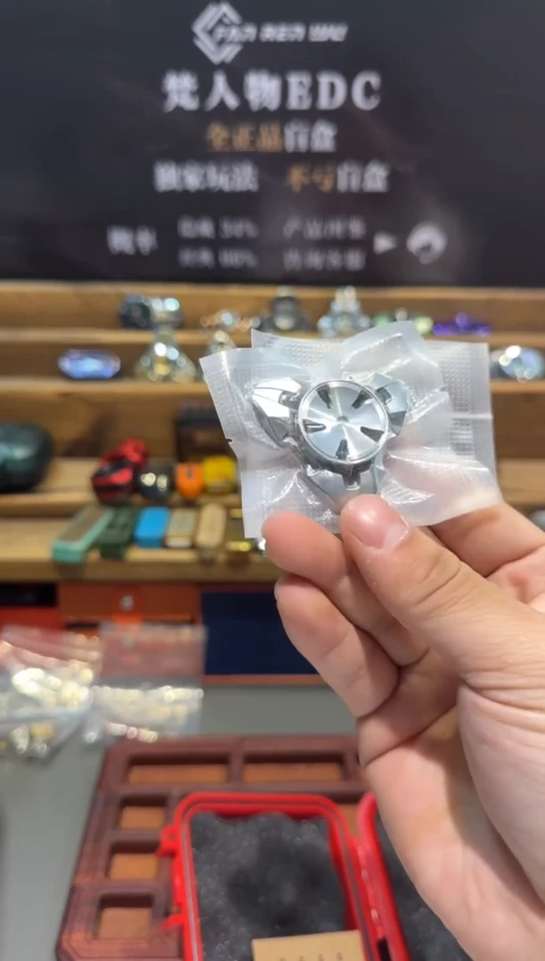 兰博mini钢刀纹 全新