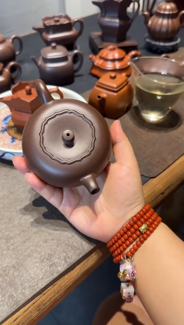 茶壶紫砂滔****）柿柿如意