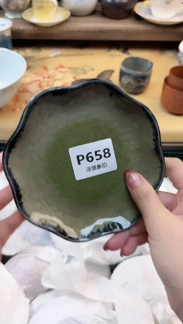 瓷片n****燕  658