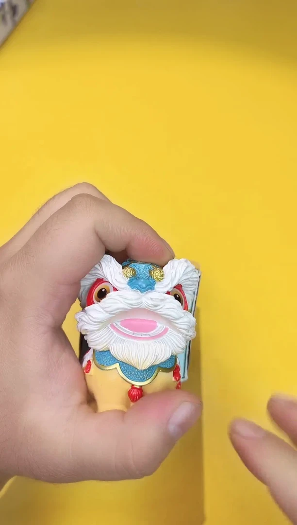 瓷片小棕瓶