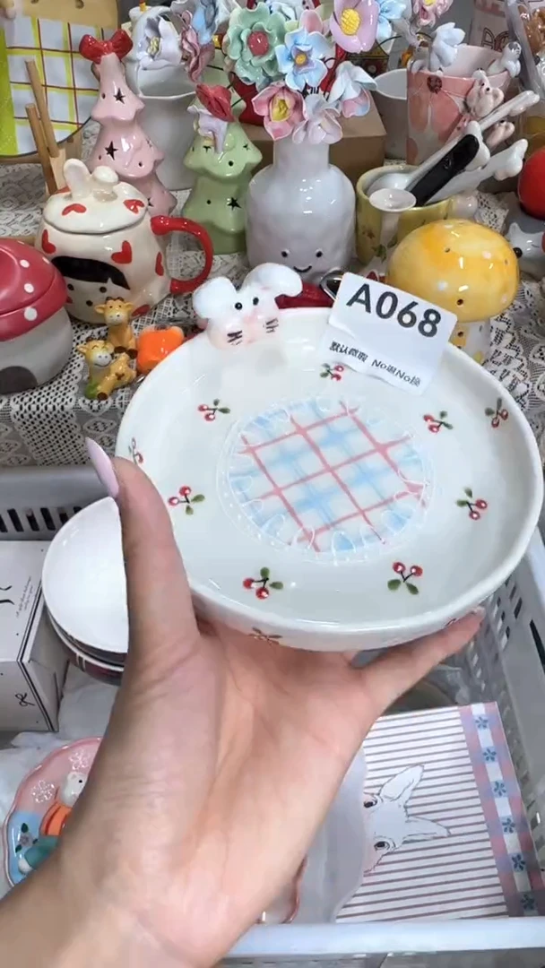 摆件小****?默认为下，满25包邮