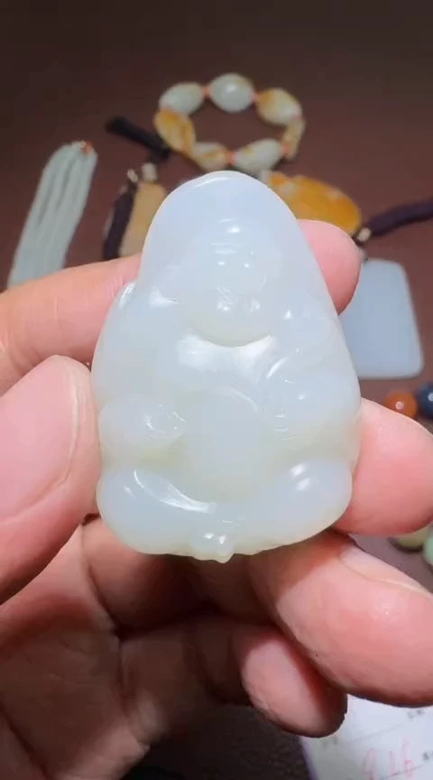 未镶嵌和田玉把件李*i和田玉