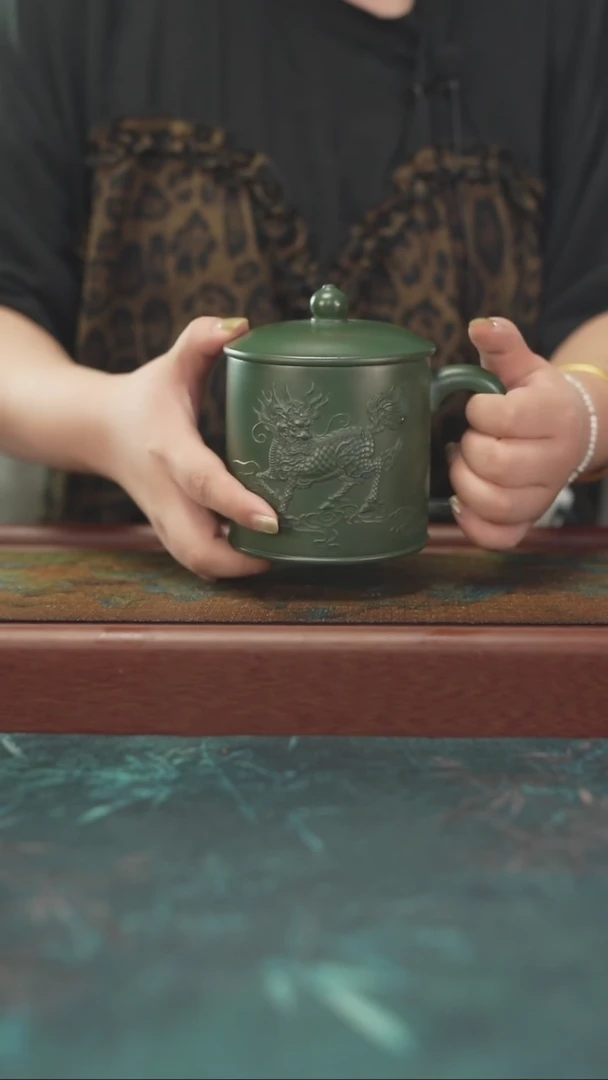 7.19 大光紫砂 墨绿泥 麒麟杯