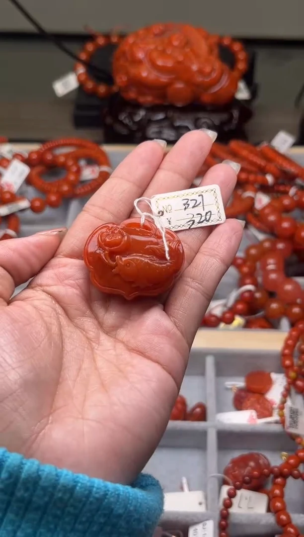 【闪购商品】南红玛瑙珠宝奇石未镶嵌327