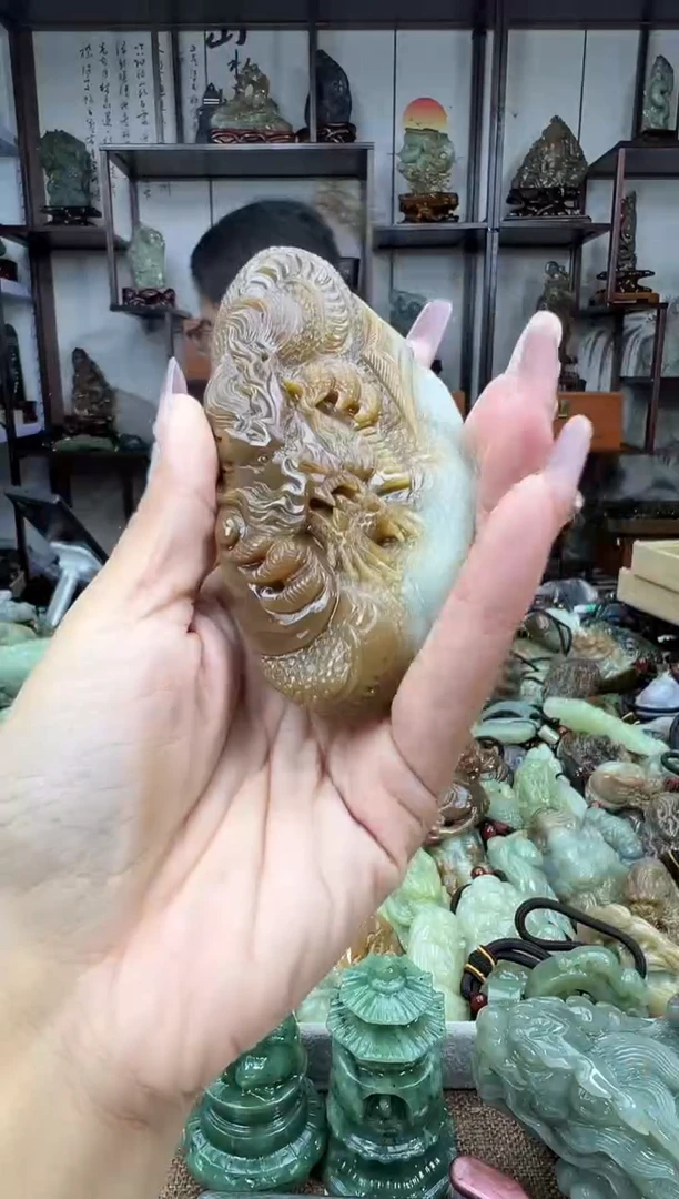 未镶嵌和田玉把件1