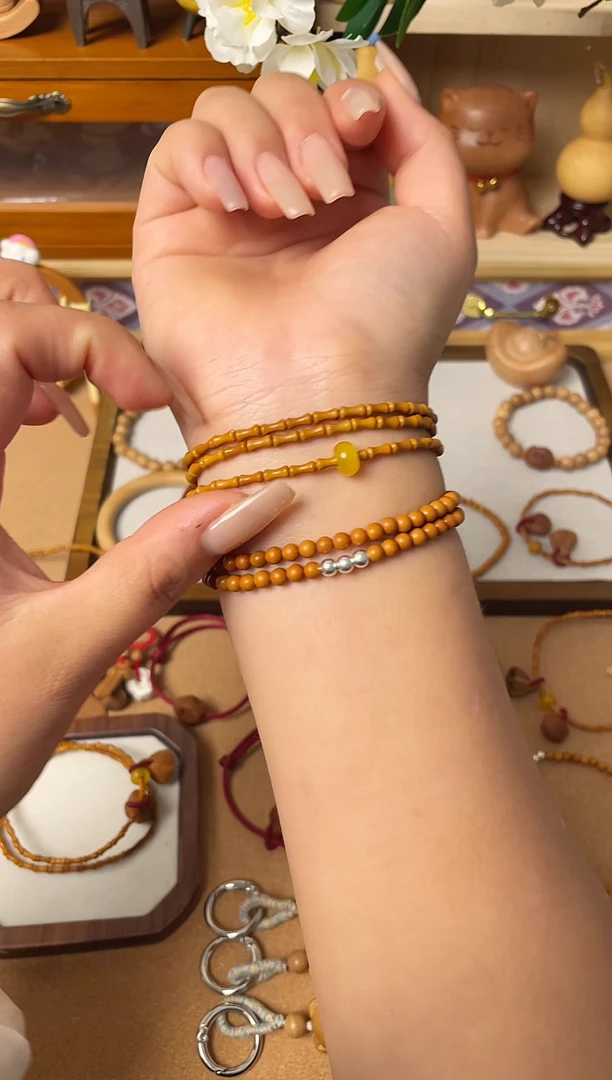 三圈竹节素款加黄跑环一物一拍