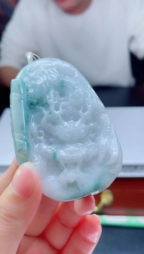 颈饰未镶嵌翡翠翡翠多样性发其一
