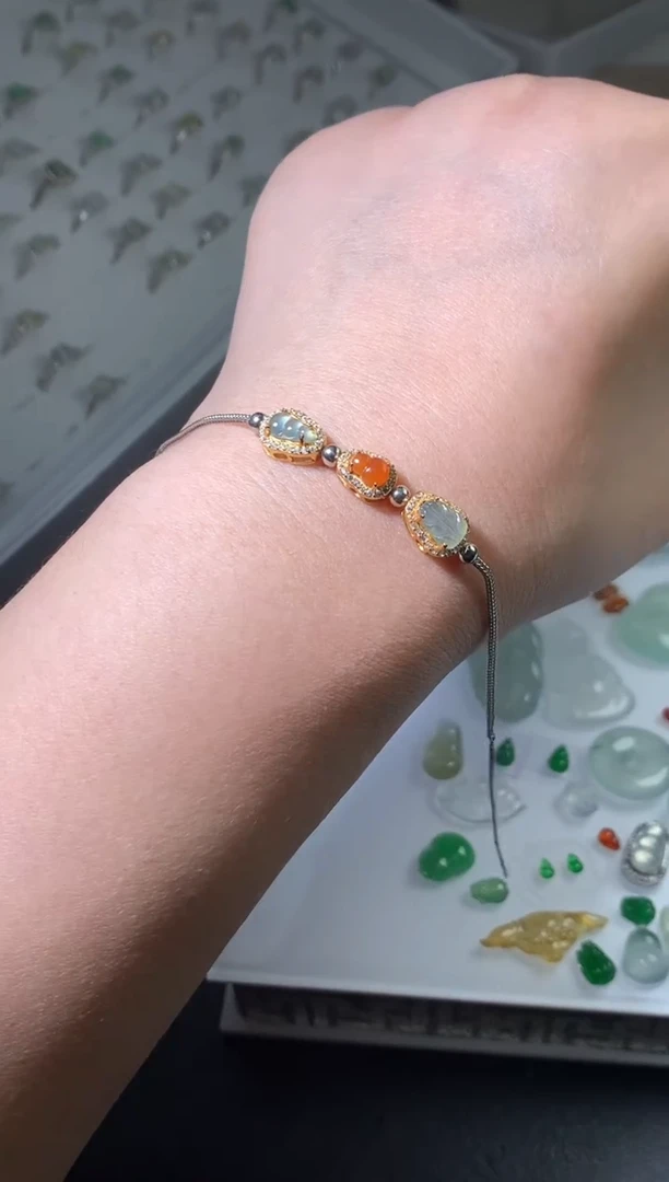 颈饰未镶嵌翡翠净货