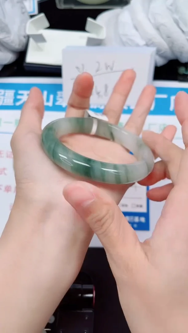 未镶嵌手镯石英质玉259-60/61