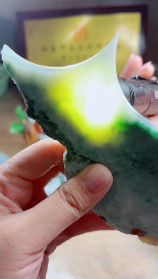 翡翠挂件未镶嵌A货曹璀237