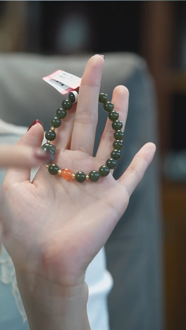 未镶嵌手串和田玉貔貅