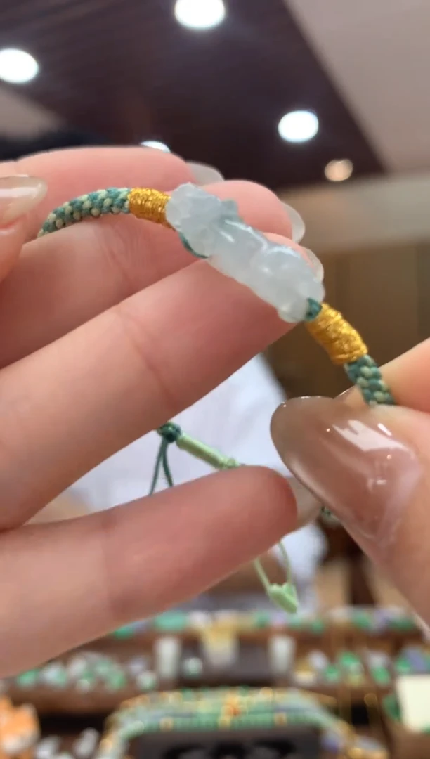 未镶嵌手绳翡翠老虎