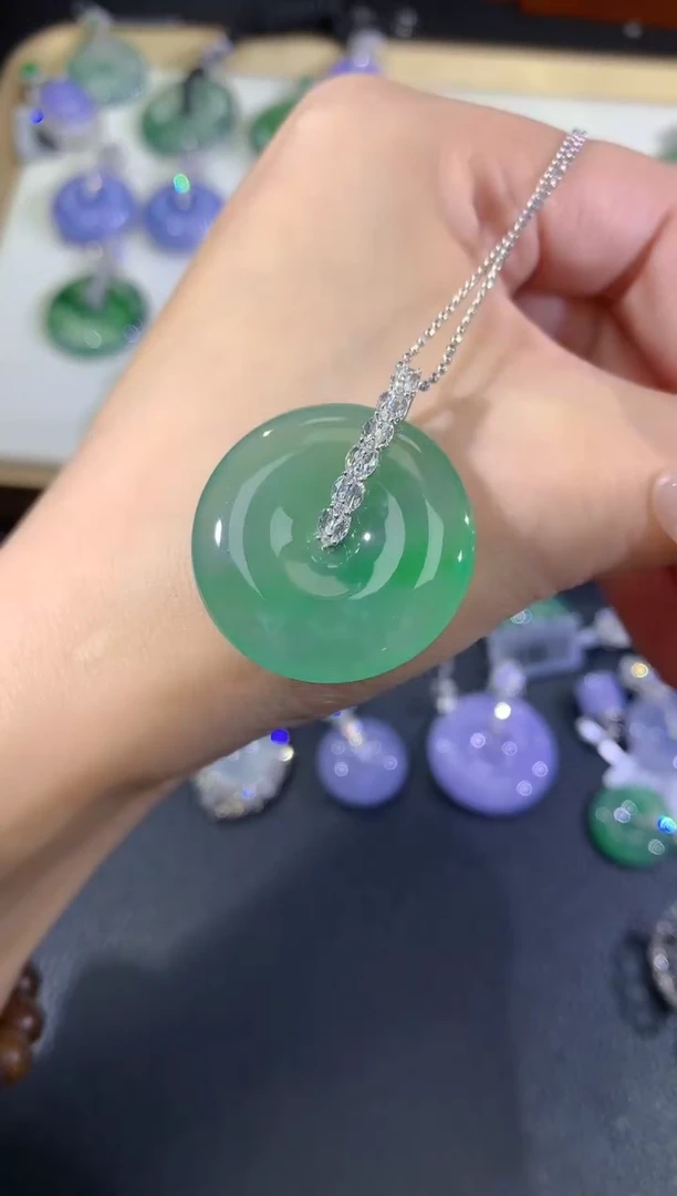 翡翠18K金镶嵌吊坠(不含链)83-扣子（不含链扣