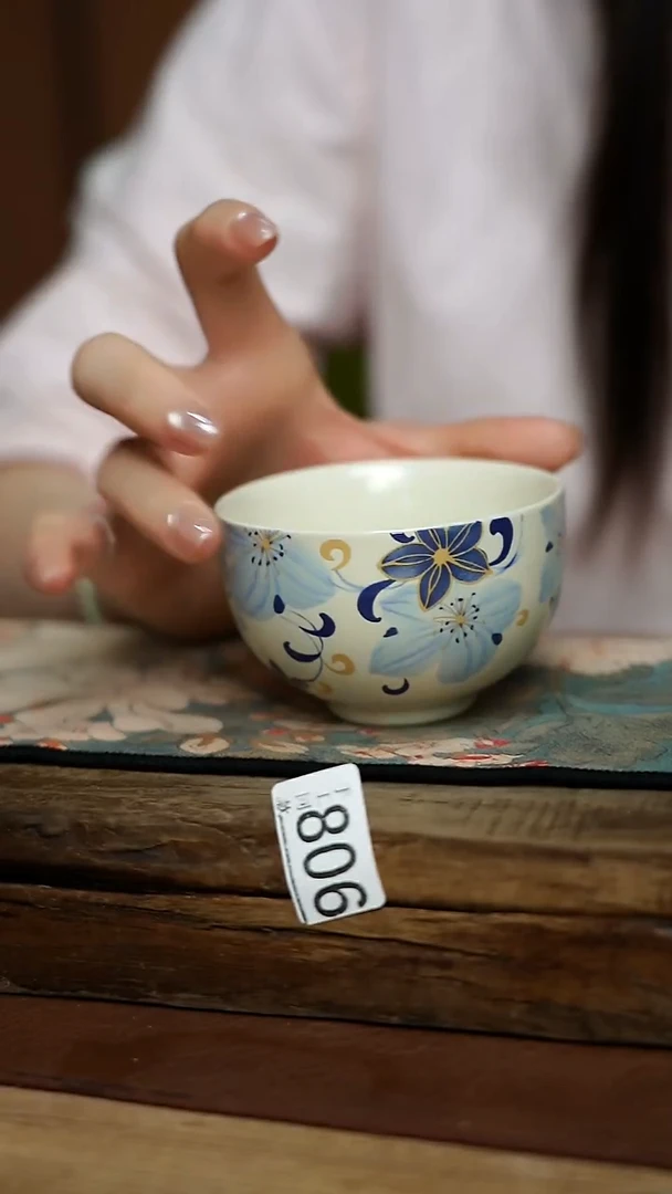 福利！！设计师系列 蓝色百合花 手握