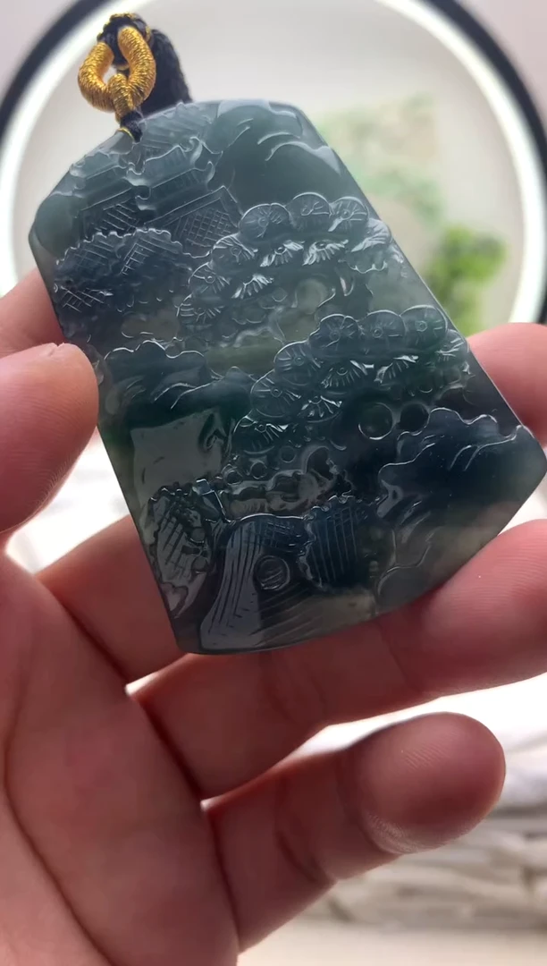 颈饰未镶嵌翡翠山水牌