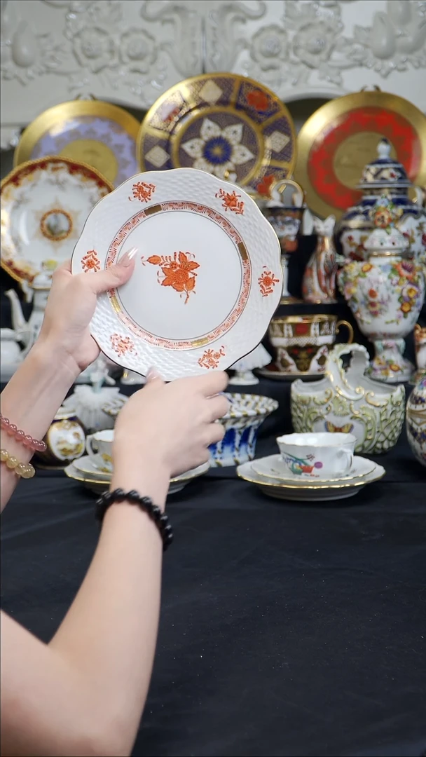 骨瓷婷婷中古器物如图所示81