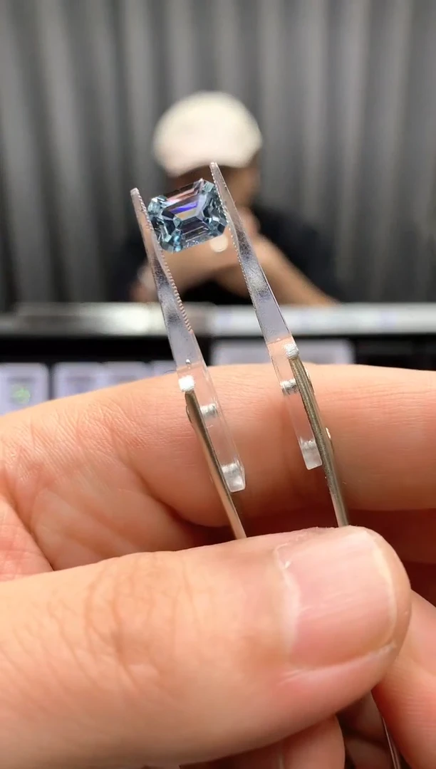 裸石海蓝宝石1.8ct 39
