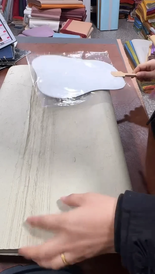 48*180浅豆绿色麻纸真金50张