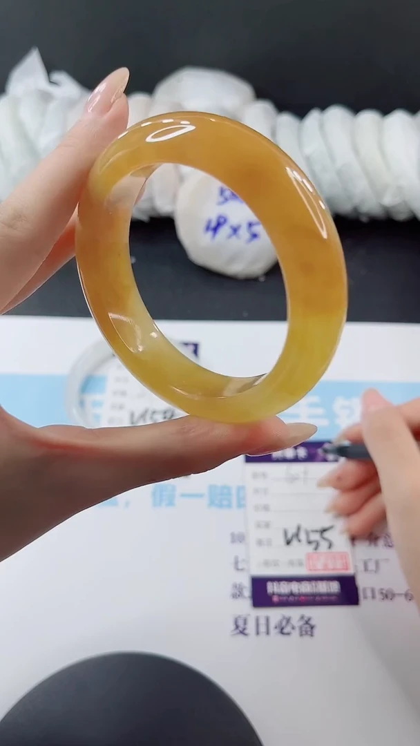 未镶嵌手镯石英质玉多样性发货V155