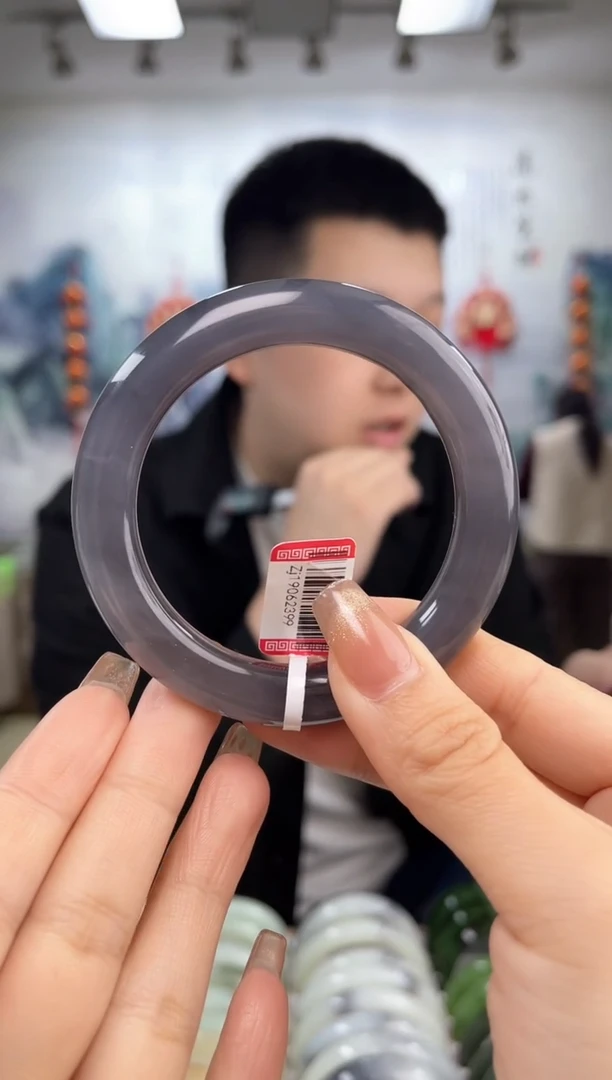 【闪购商品】和田玉手镯未镶嵌55-56圈口2399