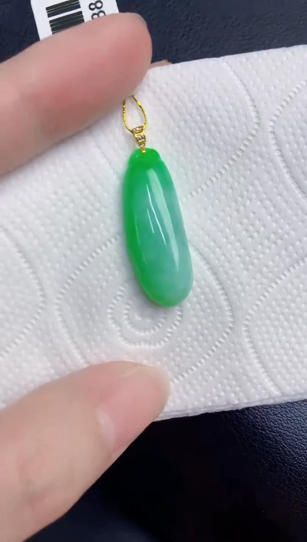 颈饰18K金镶嵌翡翠天然翡翠缅甸A货