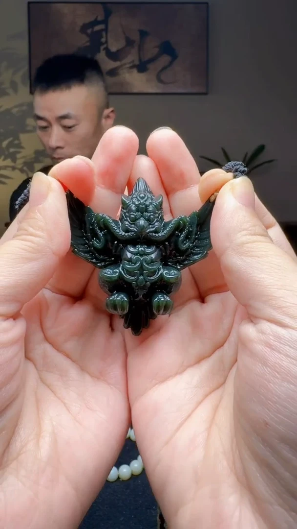 和田玉未镶嵌挂件大鹏鸟