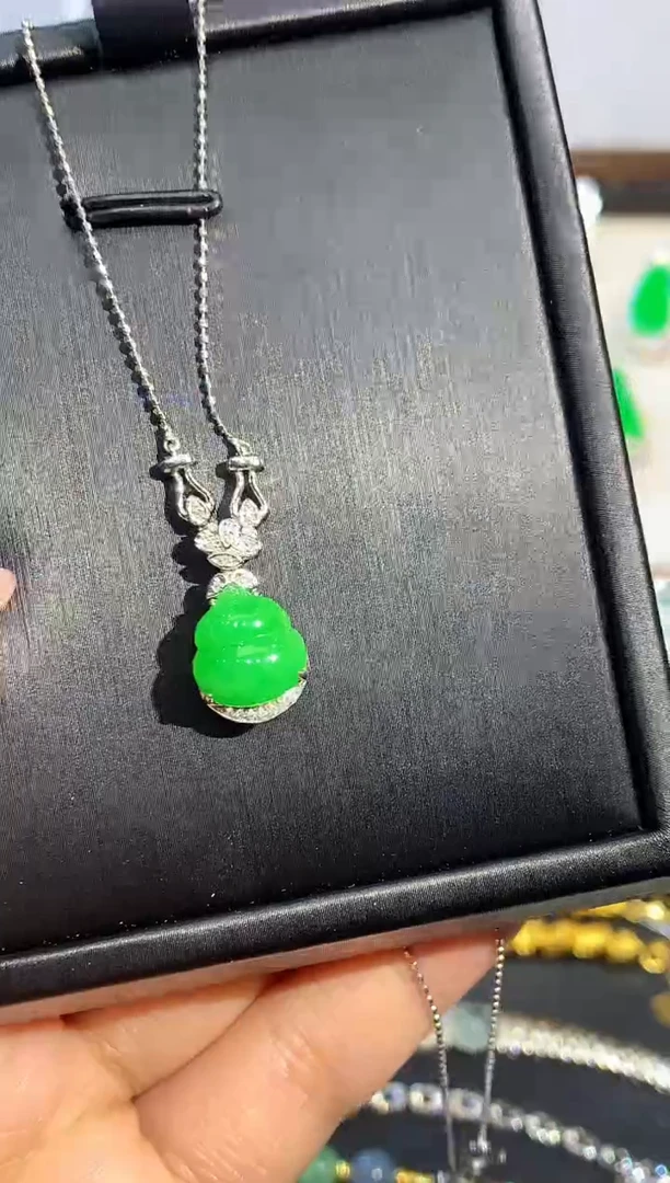 套链18K金镶嵌翡翠多样性发其一