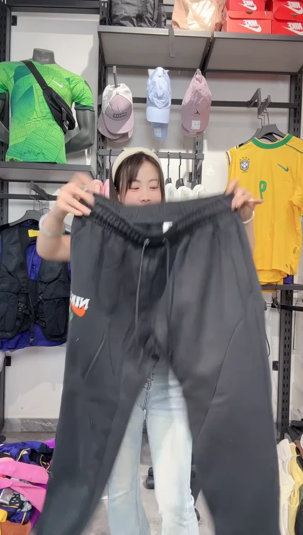 1712   编码 瑕疵款直播间过款为准 尺码 XL