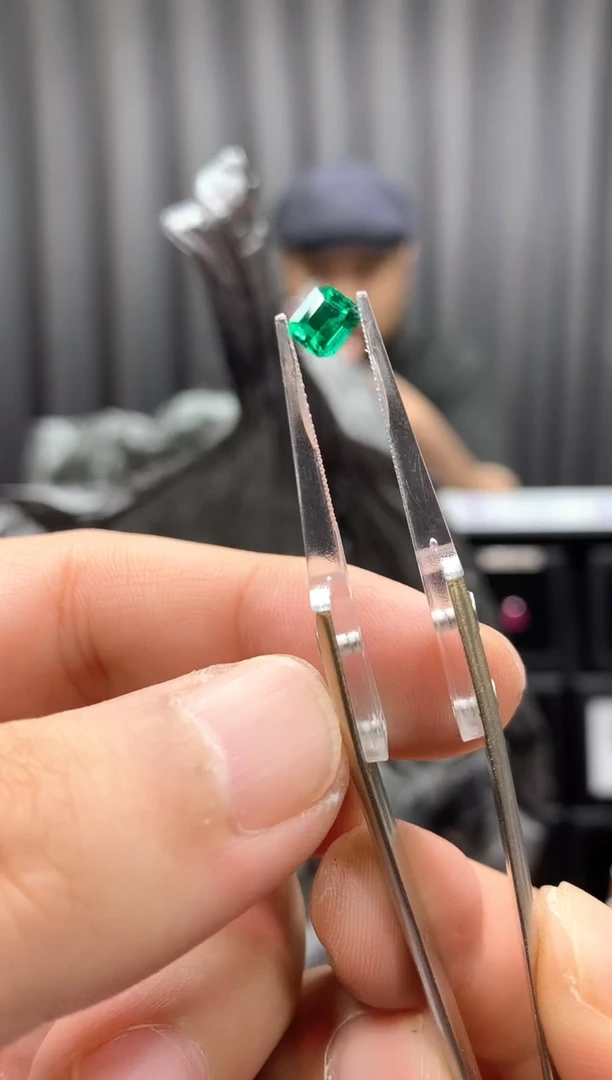 裸石祖母绿0.5ct 85