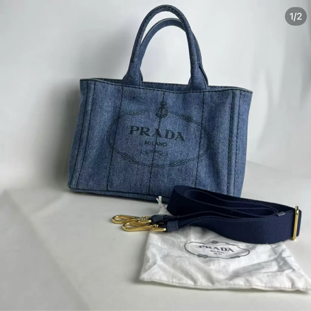 95新 Prada/普拉达 理里奢品/普拉达肩带大号牛仔蓝沙滩包
